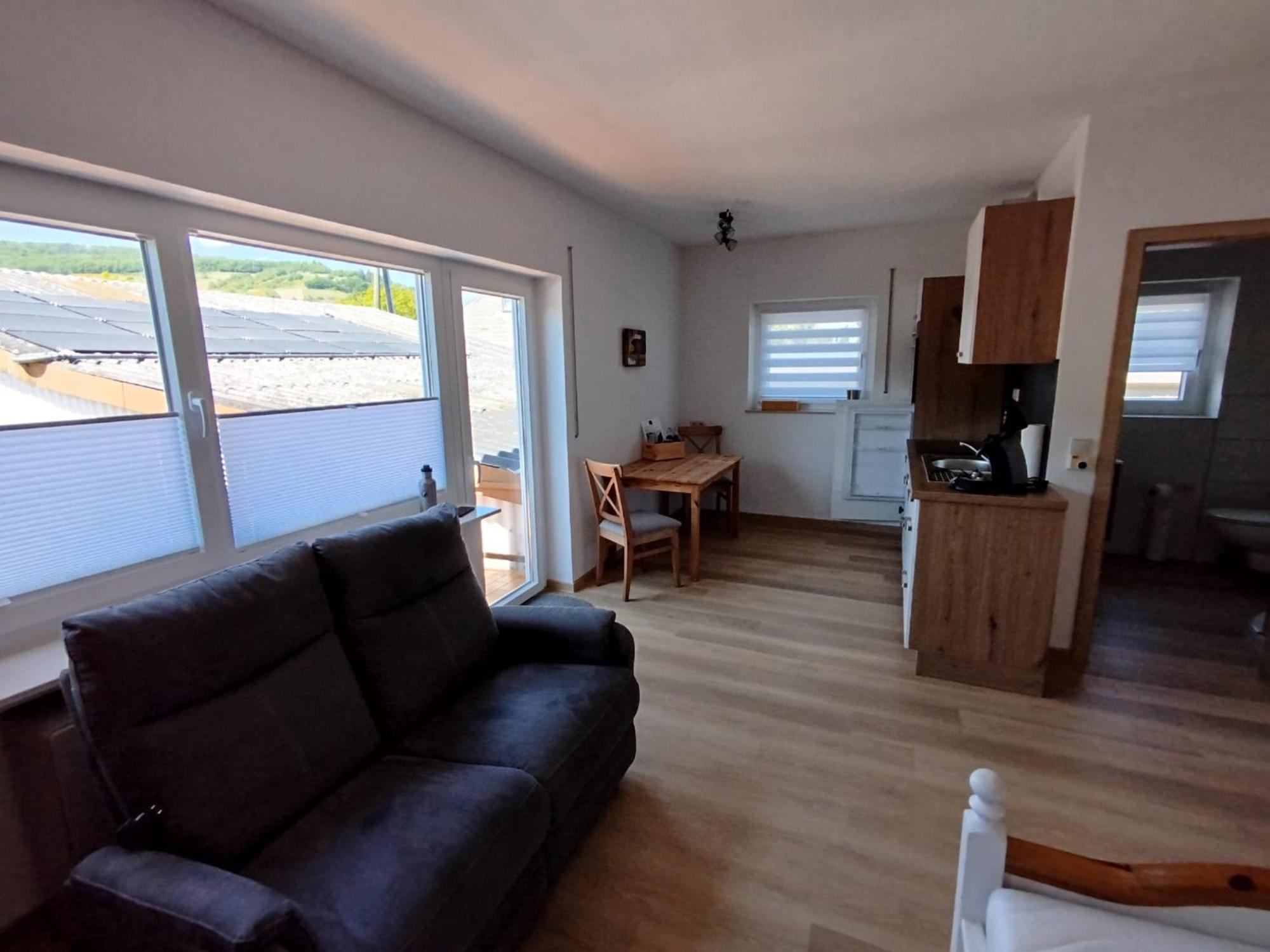 Moselferienweingut Schaefer Apartment Wintrich Room photo